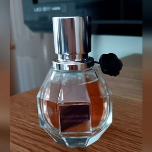 Viktor Rolf Flowerbomb